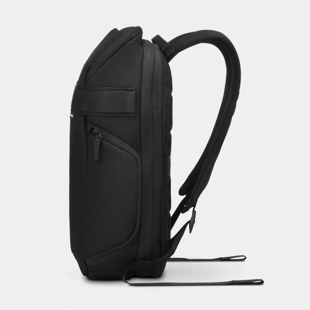 Nomatic x Peter McKinnon – LUMA Camera Pack 18L