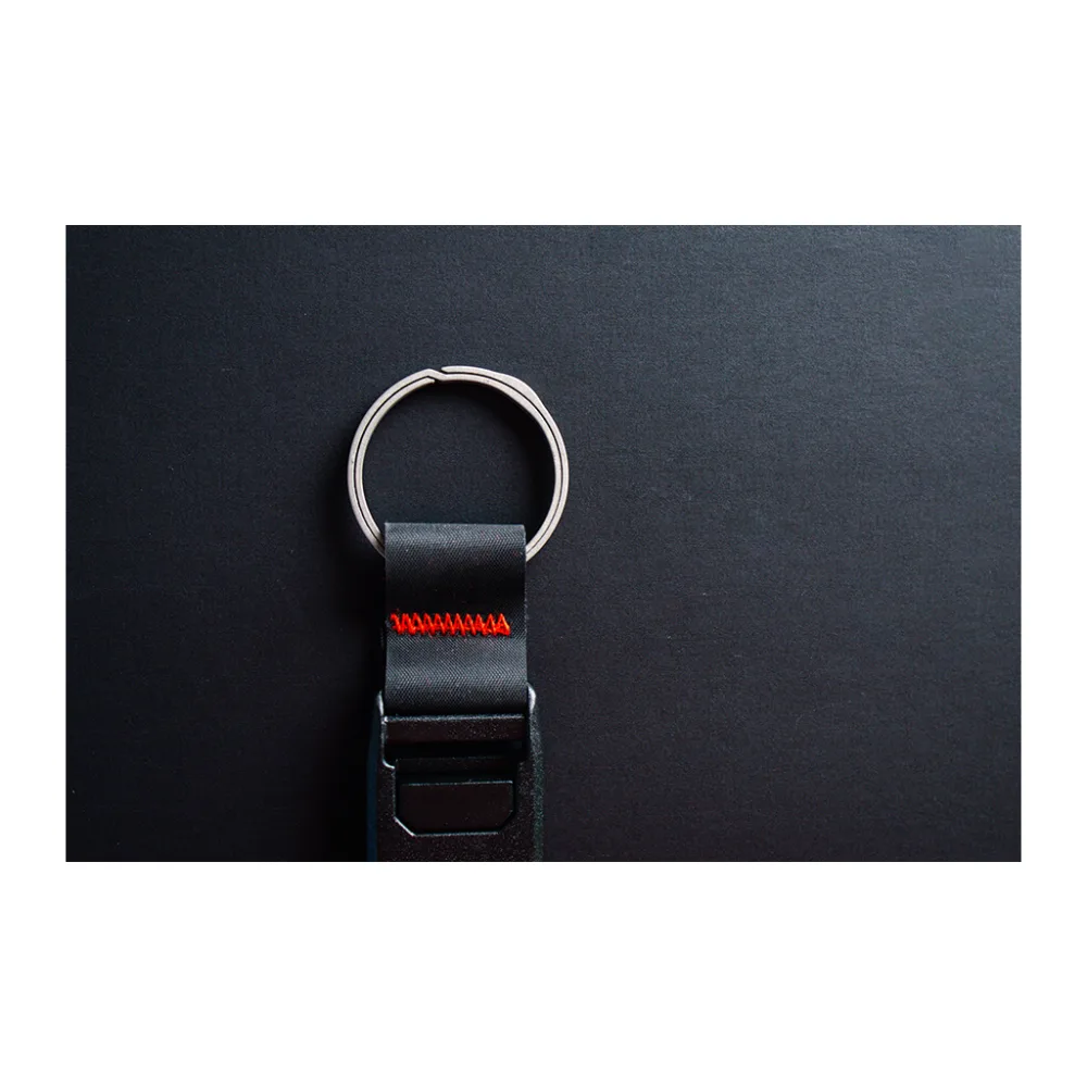 Gravity Move - Titanium Magnetic KeyChain